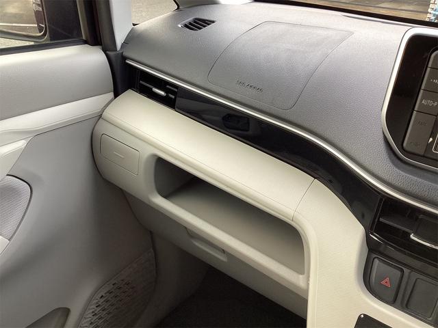 ムーヴ Ｘ　ＳＡＩＩＩ　バックカメラ　クリアランスソナー　衝突被害軽減システム　オートマチックハイビーム　オートライト　スマートキー　アイドリングストップ　電動格納ミラー　シートヒーター　ＣＶＴ　ＥＳＣ　ＣＤ　ＵＳＢ（11枚目）