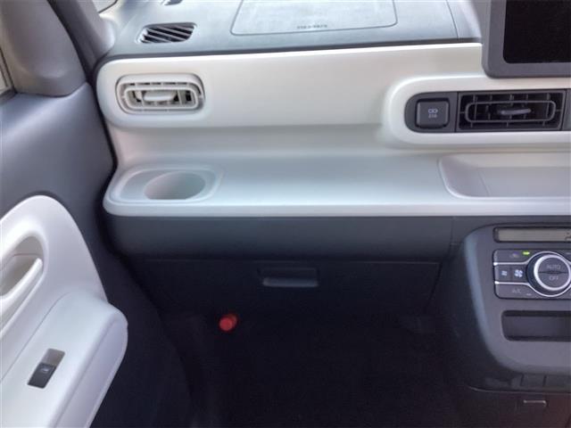 ムーヴキャンバス ストライプスＸ　両側電動スライドドア　クリアランスソナー　衝突被害軽減システム　スマートキー　アイドリングストップ　電動格納ミラー　ベンチシート　ＣＶＴ　盗難防止システム　ＡＢＳ　ＥＳＣ　衝突安全ボディ　エアコン（31枚目）