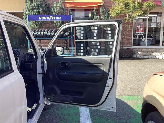 アルト L クリアランスソナー レーンアシスト 衝突被害軽減システム オートライト アイドリングストップ 電動格納ミラー シートヒーター CVT ESC エアコン パワーウィンドウ(26枚目)