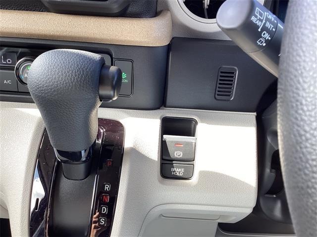 N-BOX ベースグレード バックカメラ 両側スライド・片側電動 クリアランスソナー オートクルーズコントロール 衝突被害軽減システム オートライト LEDヘッドランプ スマートキー アイドリングストップ 電動格納ミラー(9枚目)