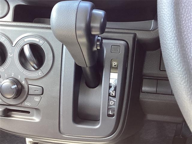 アルト L クリアランスソナー レーンアシスト 衝突被害軽減システム オートライト キーレスエントリー アイドリングストップ 電動格納ミラー シートヒーター CVT 盗難防止システム ABS ESC(8枚目)