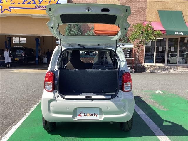 アルト L クリアランスソナー レーンアシスト 衝突被害軽減システム オートライト キーレスエントリー アイドリングストップ 電動格納ミラー シートヒーター CVT 盗難防止システム ABS ESC(19枚目)