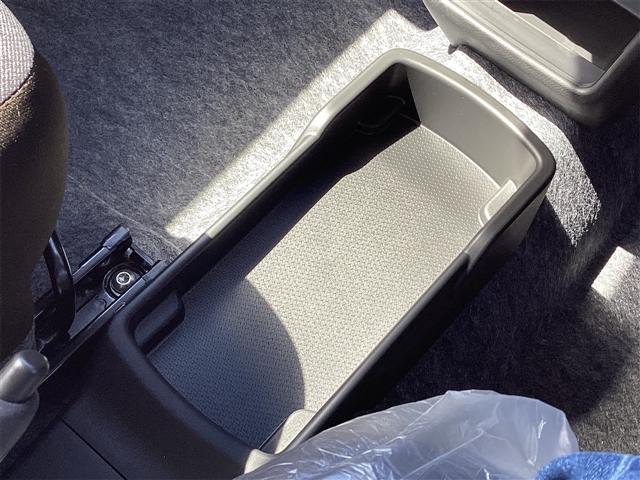 アルト L クリアランスソナー レーンアシスト 衝突被害軽減システム オートライト キーレスエントリー アイドリングストップ 電動格納ミラー シートヒーター CVT 盗難防止システム ABS ESC(26枚目)