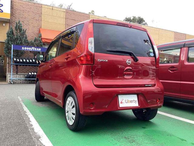 デイズ X スマートキー ETC 全周囲カメラ ナビ TV 衝突被害軽減システム アイドリングストップ 電動格納ミラー CVT ESC CD DVD再生 USB ミュージックプレイヤー接続可(18枚目)