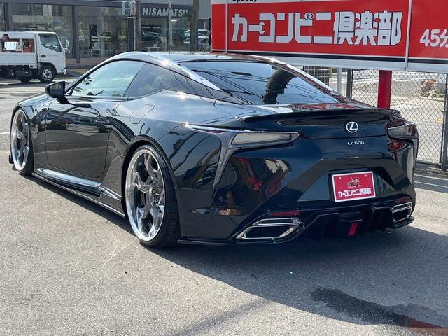 ＬＣ５００　ＷＡＬＤコンプリート　ヴォルサリノ２２インチ　Ｖ８エンジン４７７馬力　ブリッツ車高調　フロントリフター　ＣＦＲＰカーボンルーフ＆スカッフプレート　黒革ベンチレーションシート　純正ナビＴＶ　バックカメラ(30枚目)