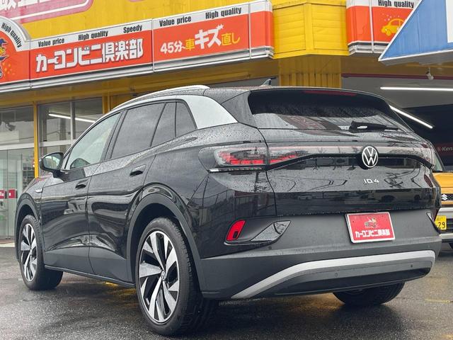 プロ　新車保証継承　パノラマガラスルーフ　ハーフレザーシート　Ｖｏｌｋｓｗａｇｅｎインフォテイメントシステムアラウンドビューモニター　ステアリングヒーター　パワーバックドア　ルーフレール(7枚目)