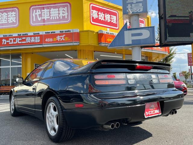 フェアレディＺ ３００ＺＸツインターボ　３．０Ｌ　ツインターボ　５速ＭＴ　Ｔバールーフ　４人乗り　純正アルミホイール　Ｄ席パワーシート（6枚目）