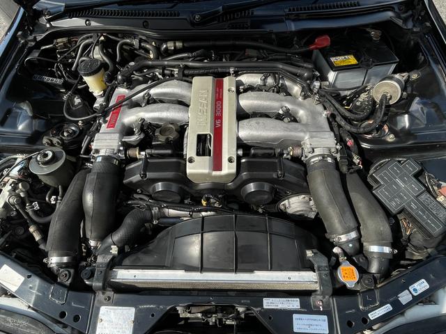 フェアレディＺ ３００ＺＸツインターボ　３．０Ｌ　ツインターボ　５速ＭＴ　Ｔバールーフ　４人乗り　純正アルミホイール　Ｄ席パワーシート（11枚目）