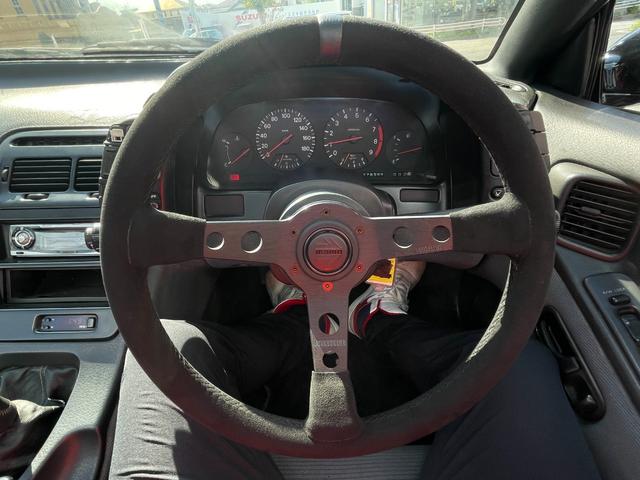 フェアレディＺ ３００ＺＸツインターボ　３．０Ｌ　ツインターボ　５速ＭＴ　Ｔバールーフ　４人乗り　純正アルミホイール　Ｄ席パワーシート（12枚目）