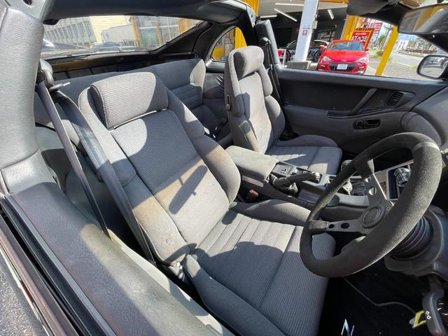 フェアレディＺ ３００ＺＸツインターボ　３．０Ｌ　ツインターボ　５速ＭＴ　Ｔバールーフ　４人乗り　純正アルミホイール　Ｄ席パワーシート（14枚目）