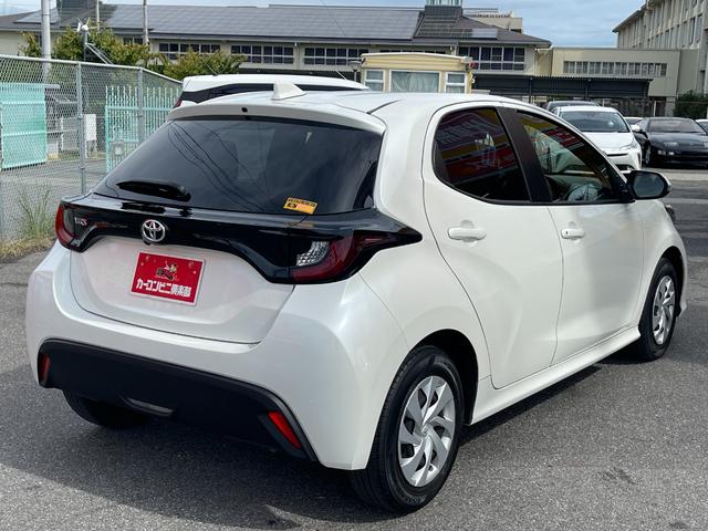 ヤリス Ｘ　新車保証継承付　セーフティセンス　ディスプレイオーディオ　ナビ　バックカメラ　プッシュスタート（8枚目）