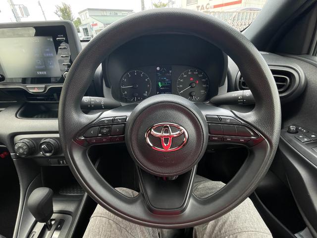 ヤリス Ｘ　新車保証継承付　セーフティセンス　ディスプレイオーディオ　ナビ　バックカメラ　プッシュスタート（15枚目）