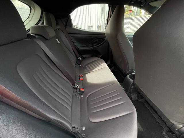 ヤリス Ｘ　新車保証継承付　セーフティセンス　ディスプレイオーディオ　ナビ　バックカメラ　プッシュスタート（18枚目）
