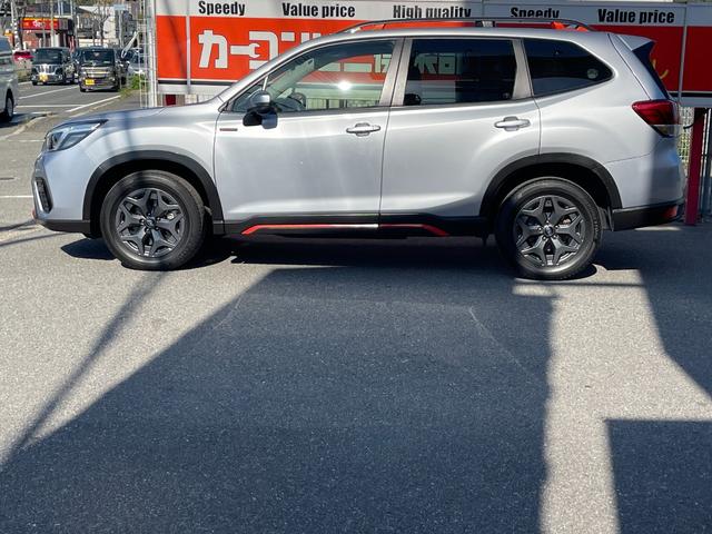 フォレスター Ｘ－ブレイク　新車保証継承付　４ＷＤ　アルパインナビＴＶ　バックカメラ　前後シートヒーター　ハーフレザーシート　ルーフレール　プッシュスタート（4枚目）