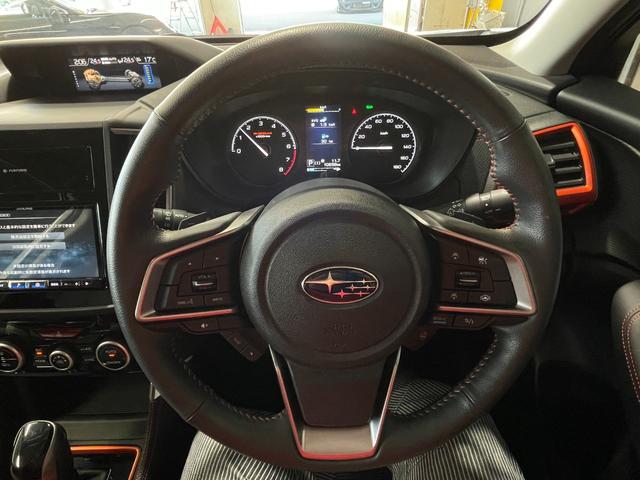 フォレスター Ｘ－ブレイク　新車保証継承付　４ＷＤ　アルパインナビＴＶ　バックカメラ　前後シートヒーター　ハーフレザーシート　ルーフレール　プッシュスタート（17枚目）