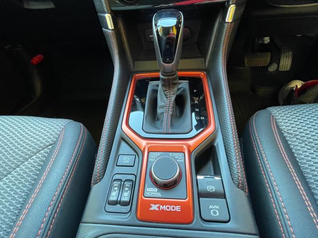 フォレスター Ｘ－ブレイク　新車保証継承付　４ＷＤ　アルパインナビＴＶ　バックカメラ　前後シートヒーター　ハーフレザーシート　ルーフレール　プッシュスタート（28枚目）