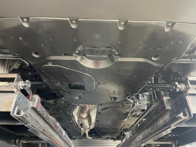 ハリアー Ｇ　新車保証継承付　セーフティセンス　純正ナビ　ＴＶ　バックカメラ　デジタルインナーミラー　パワーリアゲート　ハーフレザーパワーシート　ＬＥＤヘッドランプ　雨滴感応ワイパー　電動チルトステアリング（33枚目）