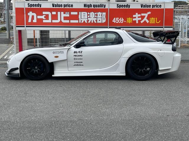 ＲＸ－７ タイプＲバサーストＲ　６型　ＴＣＰマジック仕様　ワイドボディー公認　Ｖマウント　アラゴスタ製ナイトスポーツ車高調　アドバンレーシング１８ＡＷ　アペックスマフラー　カーボンボンネット　ＧＴウイング　モモステ（4枚目）