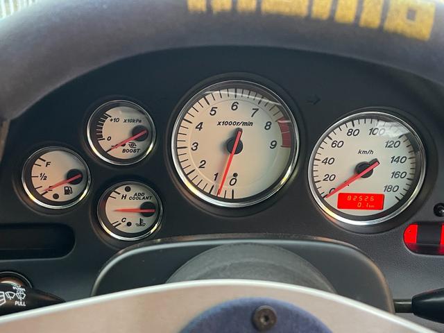 ＲＸ－７ タイプＲバサーストＲ　６型　ＴＣＰマジック仕様　ワイドボディー公認　Ｖマウント　アラゴスタ製ナイトスポーツ車高調　アドバンレーシング１８ＡＷ　アペックスマフラー　カーボンボンネット　ＧＴウイング　モモステ（22枚目）