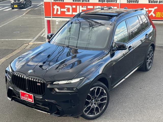 Ｘ７ Ｍ６０ｉ　ｘＤｒｉｖｅ　ディーラー保証継承付　スカイラウンジパノラマルーフ　Ｍスポーツパッケージ・プロ　カーボントリム　Ｂｏｗｅｒｓ＆Ｗｉｌｋｎｓサウンド　ＢＭＷライブコックピットナビ・ＴＶ　３６０度ビューモニター（2枚目）