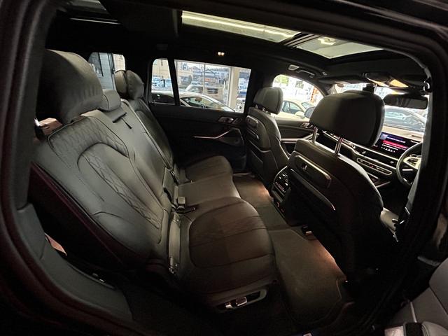 Ｘ７ Ｍ６０ｉ　ｘＤｒｉｖｅ　ディーラー保証継承付　スカイラウンジパノラマルーフ　Ｍスポーツパッケージ・プロ　カーボントリム　Ｂｏｗｅｒｓ＆Ｗｉｌｋｎｓサウンド　ＢＭＷライブコックピットナビ・ＴＶ　３６０度ビューモニター（23枚目）