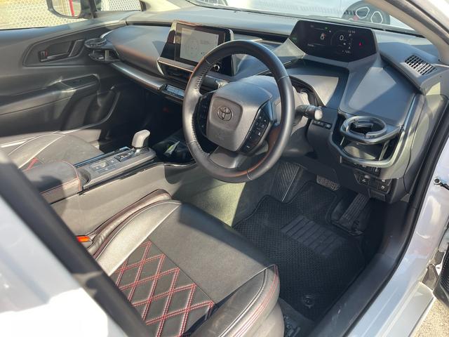 プリウス 　新車保障継承付き　モデリスタエアロＦ・Ｓ・Ｒ　ディスプレイオーディオ・ＴＶ付き　レーダークルーズ　ＡＣ１００Ｖコンセント　ＬＥＤヘッドライト　バックカメラ　ＥＴＣ（12枚目）