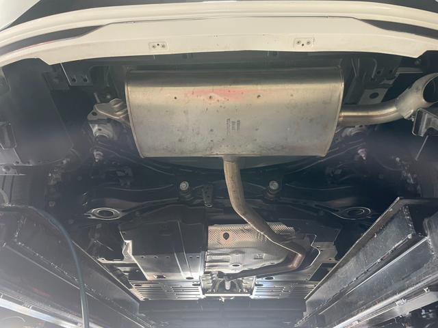 プリウス 　新車保障継承付き　モデリスタエアロＦ・Ｓ・Ｒ　ディスプレイオーディオ・ＴＶ付き　レーダークルーズ　ＡＣ１００Ｖコンセント　ＬＥＤヘッドライト　バックカメラ　ＥＴＣ（21枚目）