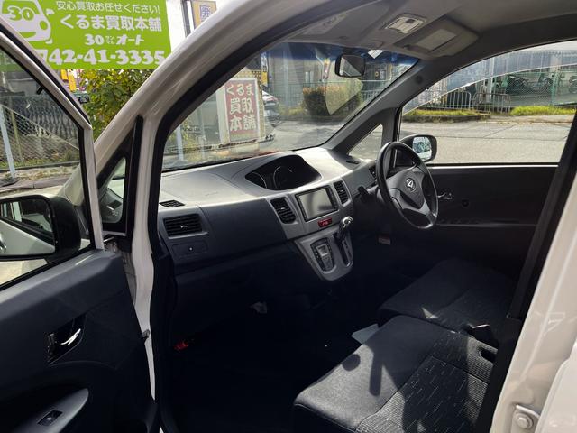 ムーヴ カスタム　Ｘリミテッド　禁煙車　ワンセグナビ　バックカメラ　ＥＴＣ　ディスチャージヘドライト　フロントフォグランプ　スマートキー　プッシュスタート　オートエアコン（3枚目）