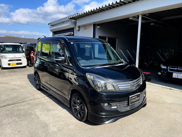 ソリオ ブラック&ホワイトII 禁煙車 両側パワースライドドア シートヒーター オートライト 地デジフルセグナビ USB接続ケーブル DVD再生 CPRM対応 ETC フロントフォグランプ サイドエアバッグ(2枚目)