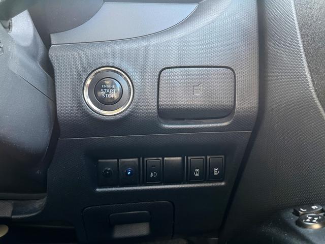 ソリオ ブラック&ホワイトII 禁煙車 両側パワースライドドア シートヒーター オートライト 地デジフルセグナビ USB接続ケーブル DVD再生 CPRM対応 ETC フロントフォグランプ サイドエアバッグ(9枚目)