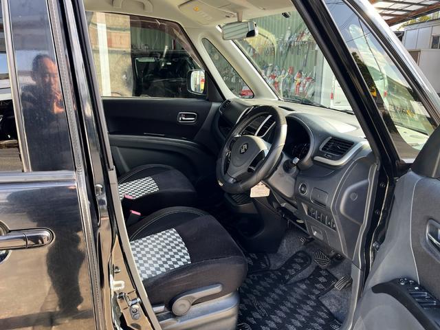 ソリオ ブラック&ホワイトII 禁煙車 両側パワースライドドア シートヒーター オートライト 地デジフルセグナビ USB接続ケーブル DVD再生 CPRM対応 ETC フロントフォグランプ サイドエアバッグ(10枚目)