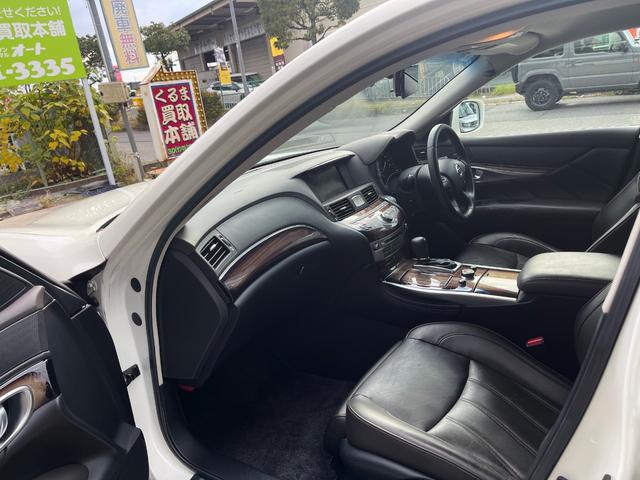 フーガ 370VIP クーラー&ヒーター付レザーシート オットマン 地デジフルセグナビ Bluetooth バックカメラ ETC ディスチャージヘッドライト フロントフォグランプ パワーシート(3枚目)