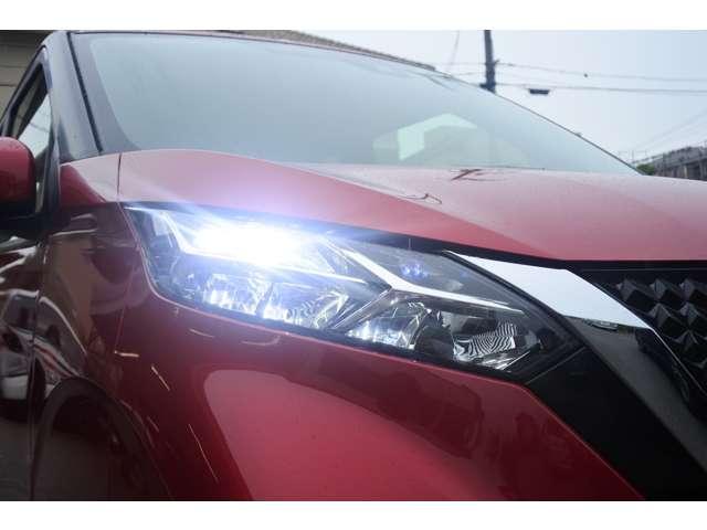 ハイウェイスター X 弊社社用車 踏み間違い防止 LEDヘッドライト 車線逸脱 アラウンドビューモニター インテリオートライト ハイビームアシスト(21枚目)