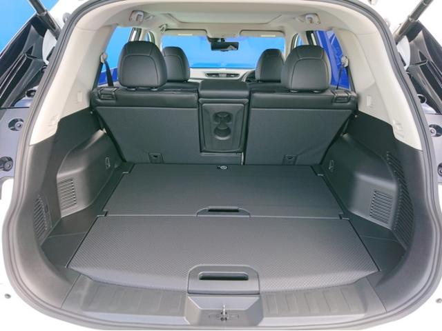 20Xi 登録済未使用車 LEDヘッドライト 踏み間違い防止 スマートルームミラー 全周囲カメラ プロパイロット 車線逸脱 ハイビームアシスト(21枚目)