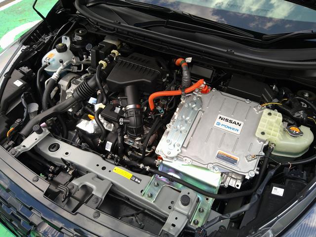 X ツートーンインテリアエディション 登録済未使用車 LEDヘッドライト プロパイロット シートヒーター 全周囲カメラ 踏み間違い防止 車線逸脱 ハイビームアシスト(28枚目)