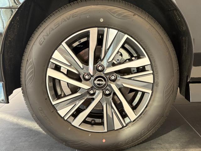 セレナ ハイウェイスターＶ　シート／ハンドルヒーター　両側オートスライドドア　プロパイロット　寒冷地仕様　エマブレ　コーナーセンサー（13枚目）