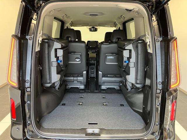 セレナ ハイウェイスターＶ　シート／ハンドルヒーター　両側オートスライドドア　プロパイロット　寒冷地仕様　エマブレ　コーナーセンサー（39枚目）