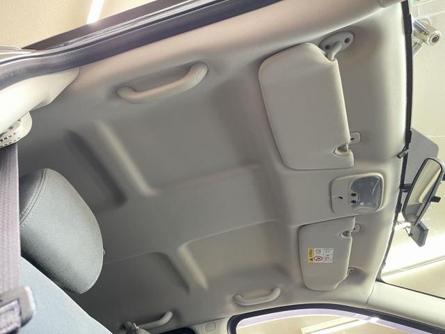 ジープ・コンパス ブラックホーク　限定車　社外メモリーナビ　フルセグＴＶ　バックカメラ　Ｂｌｕｅｔｏｏｔｈ　サイドカメラ　純正１７ＡＷ　ＥＴＣ　スペアキー　禁煙車　車検令和８年７月１４日（16枚目）
