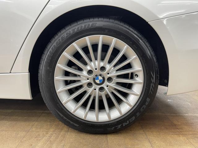 3シリーズ 320iツーリング ラグジュアリー 1オーナー 純正ナビ Bカメラ フルセグTV インテリジェントセーフティ(衝突軽減ブレーキ・車線逸脱警告) ACC(追従クルーズコントロール) 黒革 純正17AW スペアキー 禁煙 電動ゲート(28枚目)