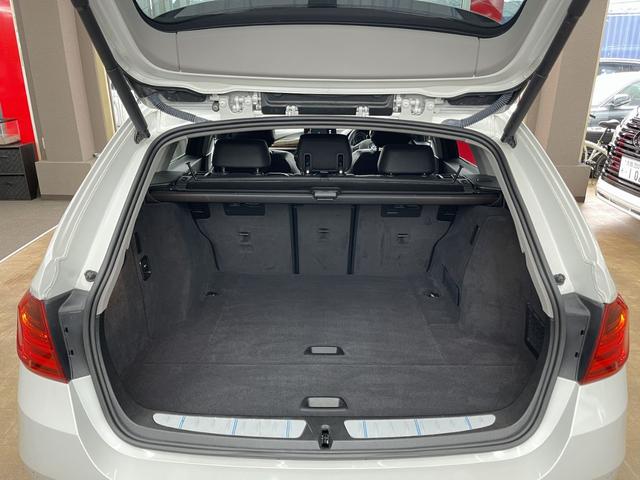 3シリーズ 320iツーリング ラグジュアリー 1オーナー 純正ナビ Bカメラ フルセグTV インテリジェントセーフティ(衝突軽減ブレーキ・車線逸脱警告) ACC(追従クルーズコントロール) 黒革 純正17AW スペアキー 禁煙 電動ゲート(60枚目)