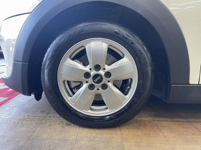 MINI クーパー 純正ナビ バックカメラ Bluetooth MINIドライビングモード LEDヘッドライト 純正15AW ETC 純正アームレスト 禁煙車(76枚目)