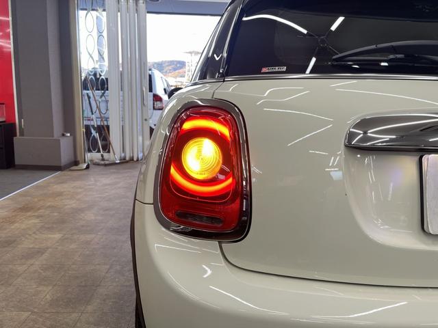 MINI クーパー 純正ナビ バックカメラ Bluetooth MINIドライビングモード LEDヘッドライト 純正15AW ETC 純正アームレスト 禁煙車(78枚目)