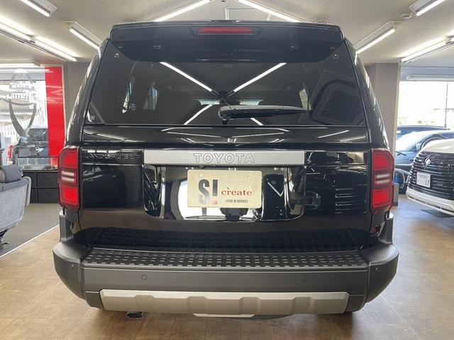 ランドクルーザー250 VX 登録済未使用車 トヨタチームメイト 12.3型ディスプレイオーディオ セーフティセンス BSM パーキングサポートブレーキ デジタルインナーミラー パノラミックビューモニター サンルーフ(4枚目)