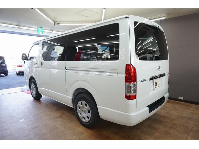 ハイエースバン スーパーＧＬ　ダークプライムＩＩ　登録済未使用車　パイオニア製最新７型ナビ／１０．１型フリップダウン　ＥＴＣ　両側パワースライドドア　パノラミックビューモニター　デジタルインナーミラー　フルセグＴＶ　カープレイ／アンドロイドオート対応（25枚目）