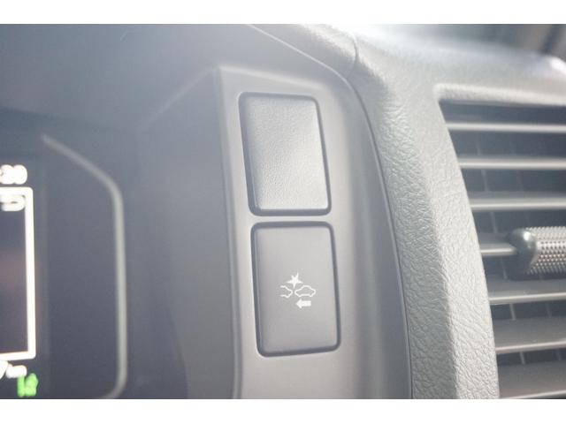 ハイエースバン スーパーＧＬ　ダークプライムＩＩ　登録済未使用車　パイオニア製最新７型ナビ／１０．１型フリップダウン　ＥＴＣ　両側パワースライドドア　パノラミックビューモニター　デジタルインナーミラー　フルセグＴＶ　カープレイ／アンドロイドオート対応（58枚目）