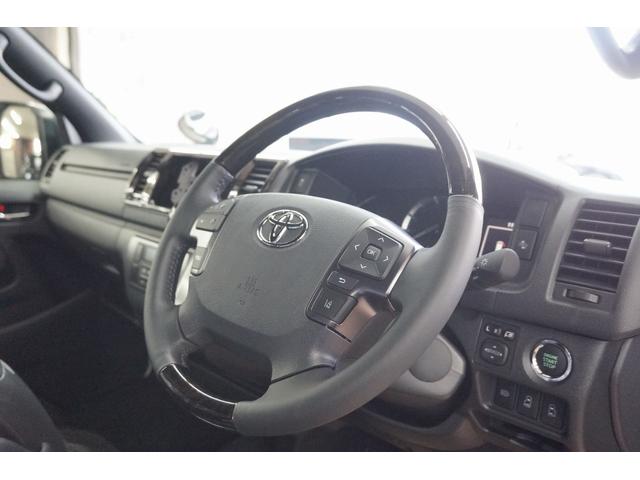 ハイエースバン スーパーＧＬ　ダークプライムＩＩ　登録済未使用車　パイオニア製最新７型ナビ／１０．１型フリップダウン　ＥＴＣ　両側パワースライドドア　パノラミックビューモニター　デジタルインナーミラー　フルセグＴＶ　カープレイ／アンドロイドオート対応（64枚目）