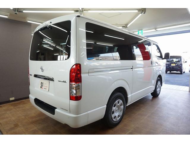 ハイエースバン スーパーＧＬ　ダークプライムＩＩ　登録済未使用車　パイオニア製最新７型ナビ／１０．１型フリップダウン　ＥＴＣ　両側パワースライドドア　パノラミックビューモニター　デジタルインナーミラー　フルセグＴＶ　カープレイ／アンドロイドオート対応（73枚目）