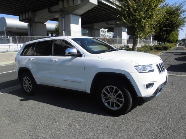 ジープ・グランドチェロキー クロームエディション　後期モデル　Ｂｌｕｅｔｏｏｔｈオーディオ　バックカメラ　ドライブレコーダー前後　ＥＴＣ（4枚目）