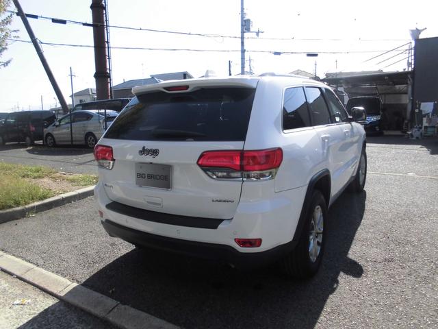 ジープ・グランドチェロキー クロームエディション　後期モデル　Ｂｌｕｅｔｏｏｔｈオーディオ　バックカメラ　ドライブレコーダー前後　ＥＴＣ（9枚目）