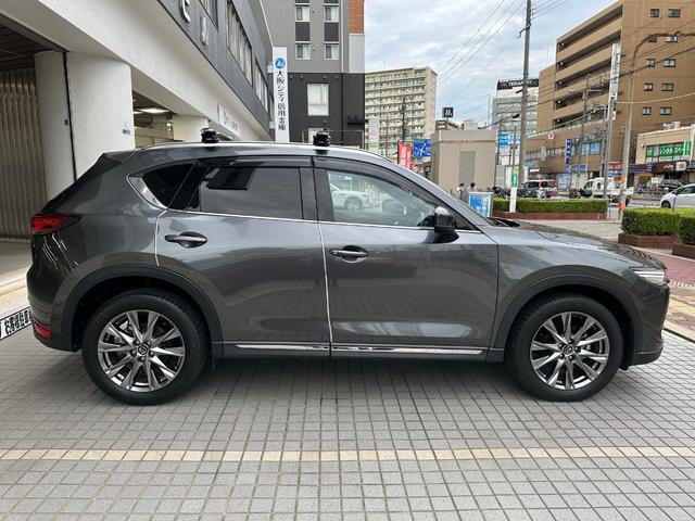 ＣＸ－５ ＸＤ　エクスクルーシブモード　ルーフレール　キャリア　デイライト　ウェルカムランプ　オールウェザーマット　フロントリアアンダーガーニッシュ（4枚目）